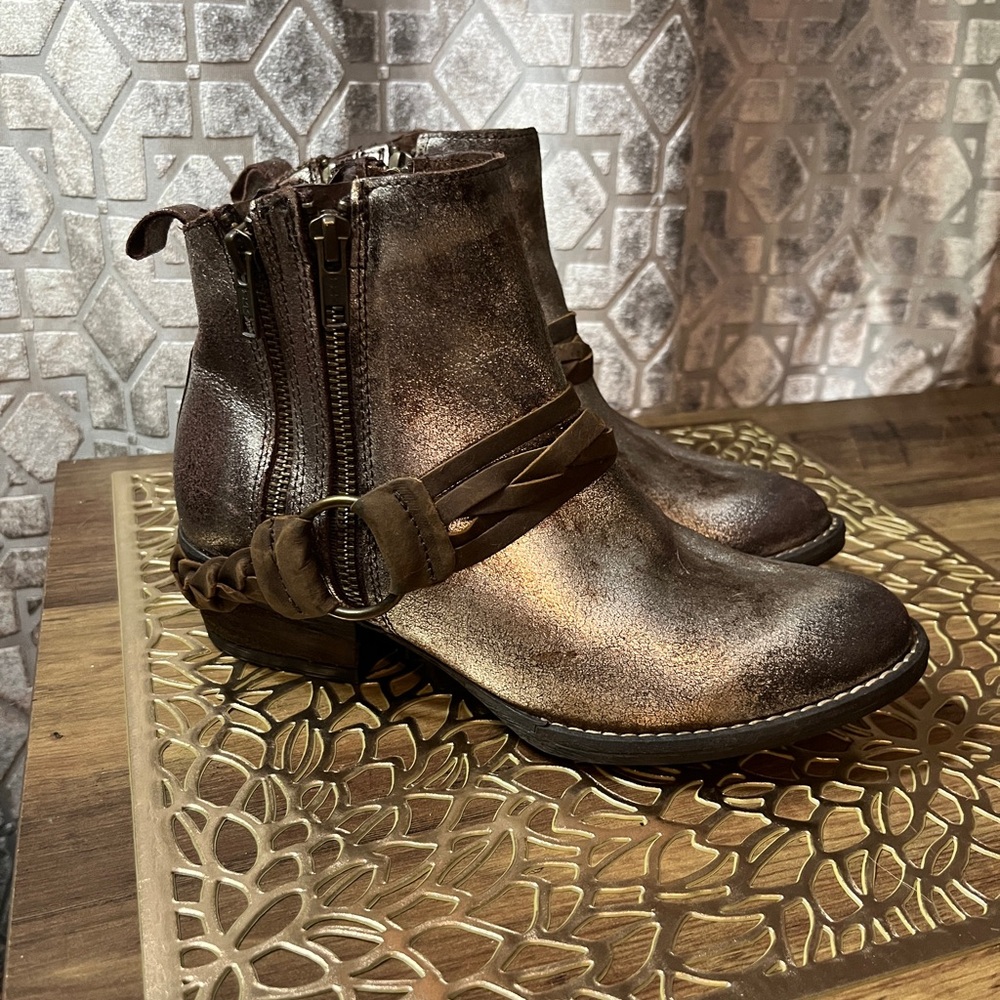 Metallic Brown Ankle Boots
